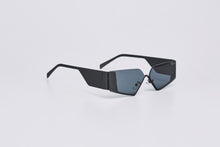 Load image into Gallery viewer, DALIUS SUNGLASSES BLACK/GREY