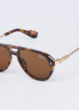 Load image into Gallery viewer, DAGON SUNGLASSES LEOPARD/TEA
