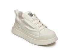Load image into Gallery viewer, FINNICK LOW CUT LEATHER SNEAKER WHITE