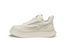 Load image into Gallery viewer, FINNICK LOW CUT LEATHER SNEAKER WHITE
