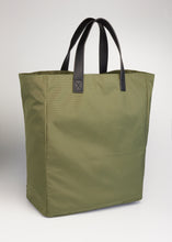 Load image into Gallery viewer, CAEDMON MULTIPOCKETS TOTE BAG GREEN