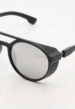 Load image into Gallery viewer, AMES SUNGLASSES BLACK/SILVER