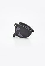 Load image into Gallery viewer, BEAMAN FOLDABLE SUNGLASSES BLACK/GREY
