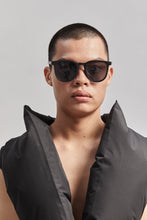 Load image into Gallery viewer, CADEN FOLDABLE SUNGLASSES BLACK/BLACK