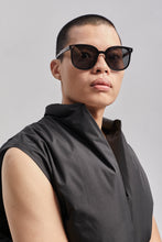 Load image into Gallery viewer, CALEB FOLDABLE SUNGLASSES BLACK/BLACK