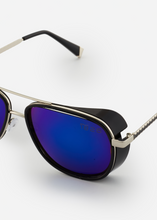Load image into Gallery viewer, BAIN SUNGLASSES BLACK/GREEN