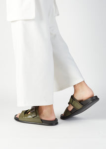 DELROY LEATHER SLIP ON LEATHER SANDAL GREEN
